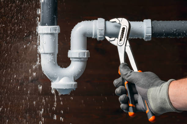Professional Drain Cleaning technician working in Elwood, NY